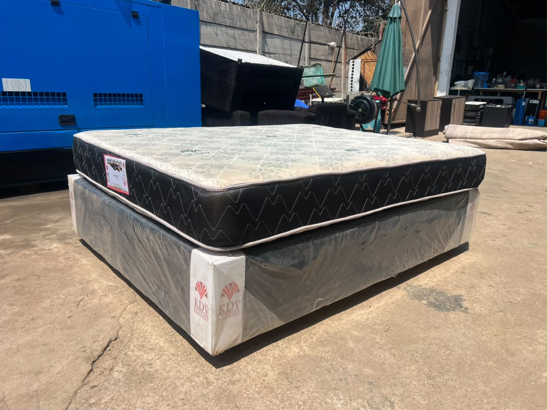 KDV Queen Size Bed