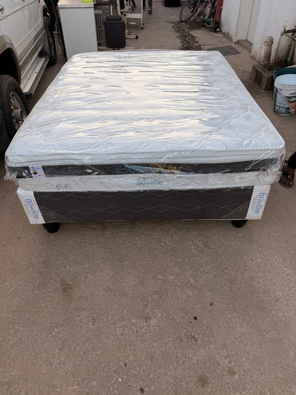 Bowline Queen Size Bed with Pillow Top