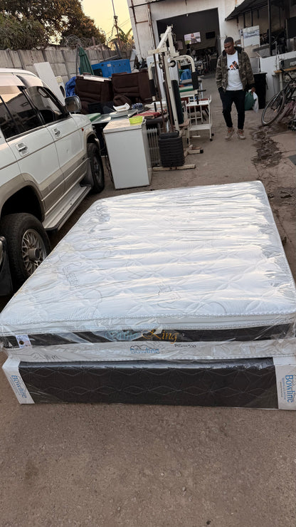 Bowline Queen Size Bed with Pillow Top