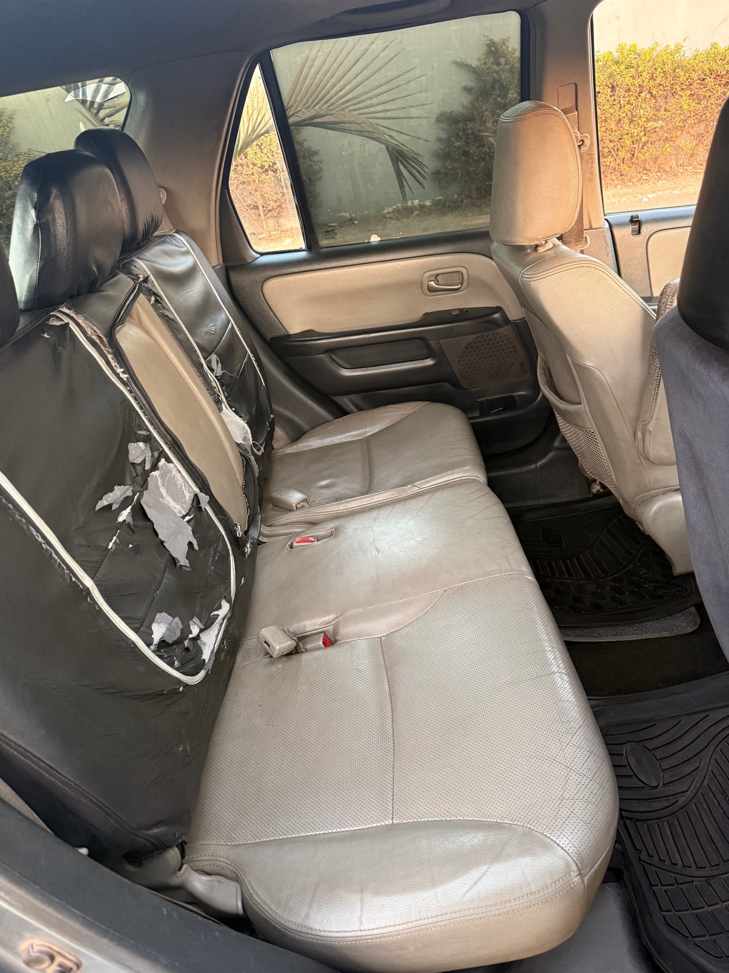 UK-SPEC HONDA CR-V FOR SALE — US$5,300 NEGOTIABLE