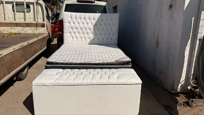Queen Bed Set