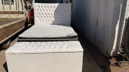 Queen Bed Set