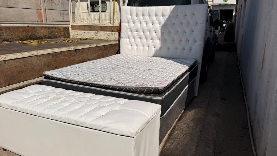 Queen Bed Set
