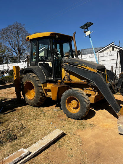 BELL TLB BACKHOE LOADER