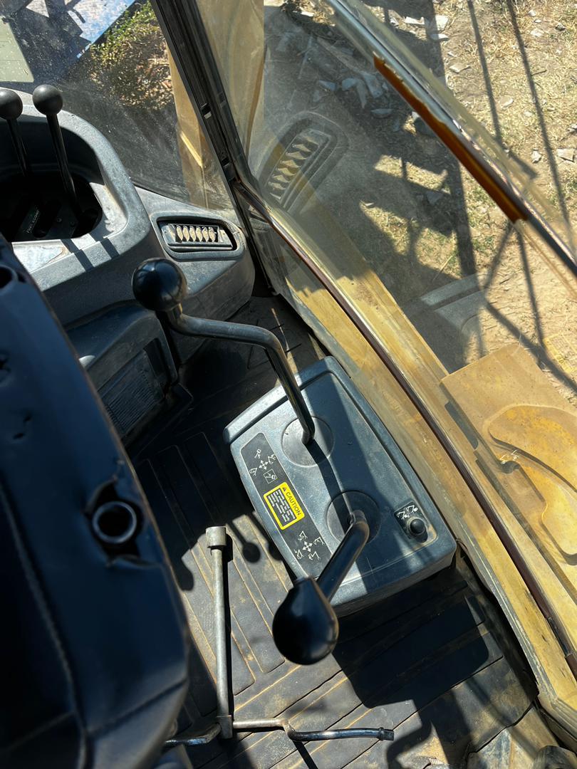 BELL TLB BACKHOE LOADER
