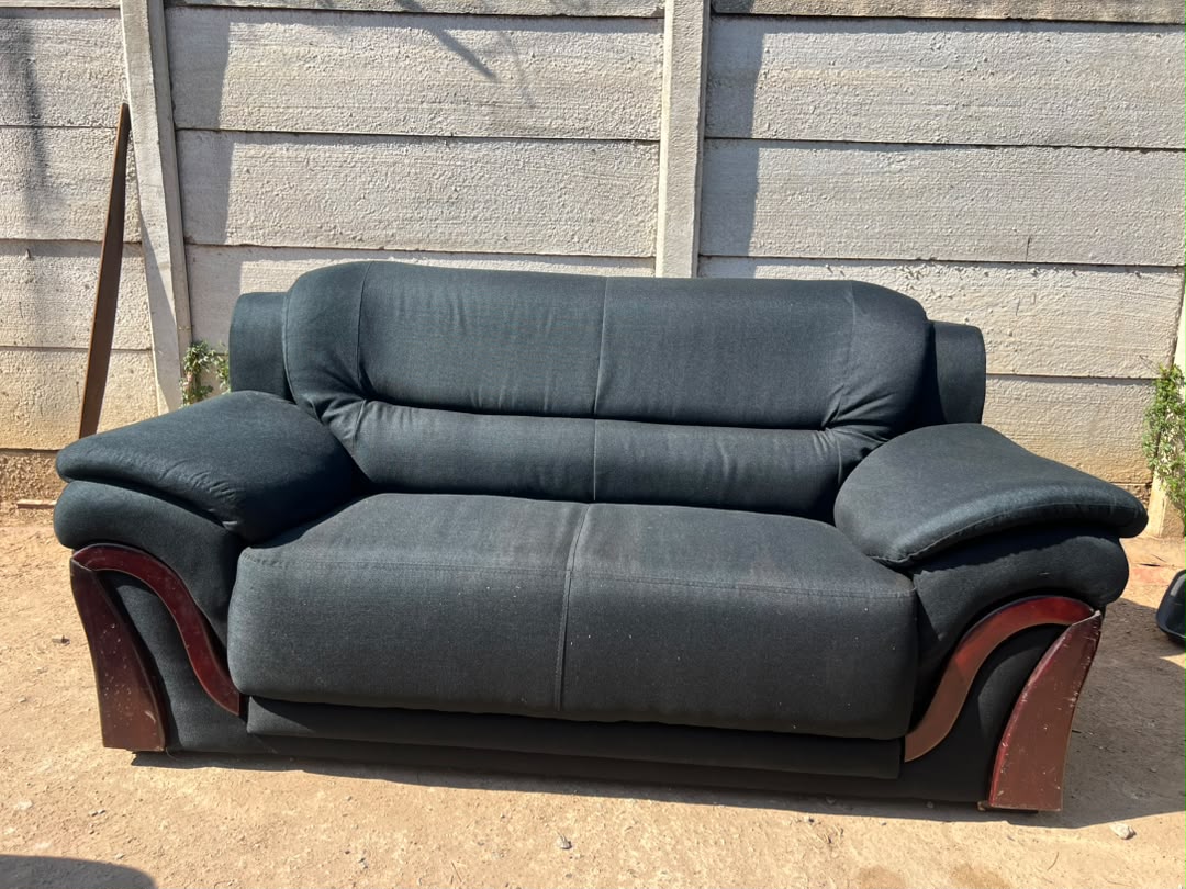 Black Sofa 6 Seater