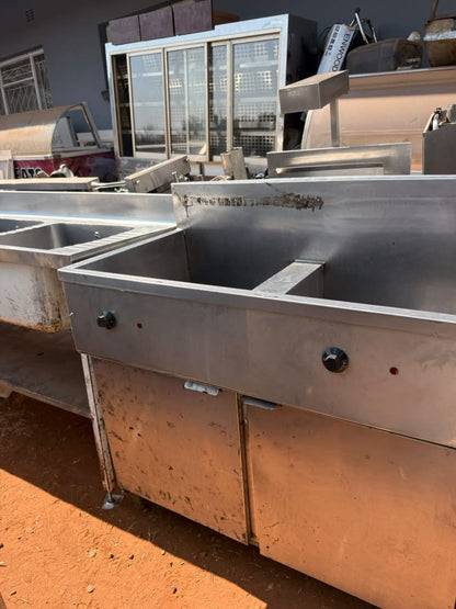 Industrial Kitchen/Catering Equipment