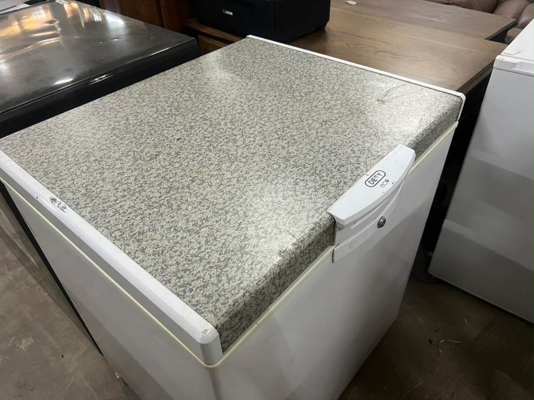 Defy Refridgerator 210L