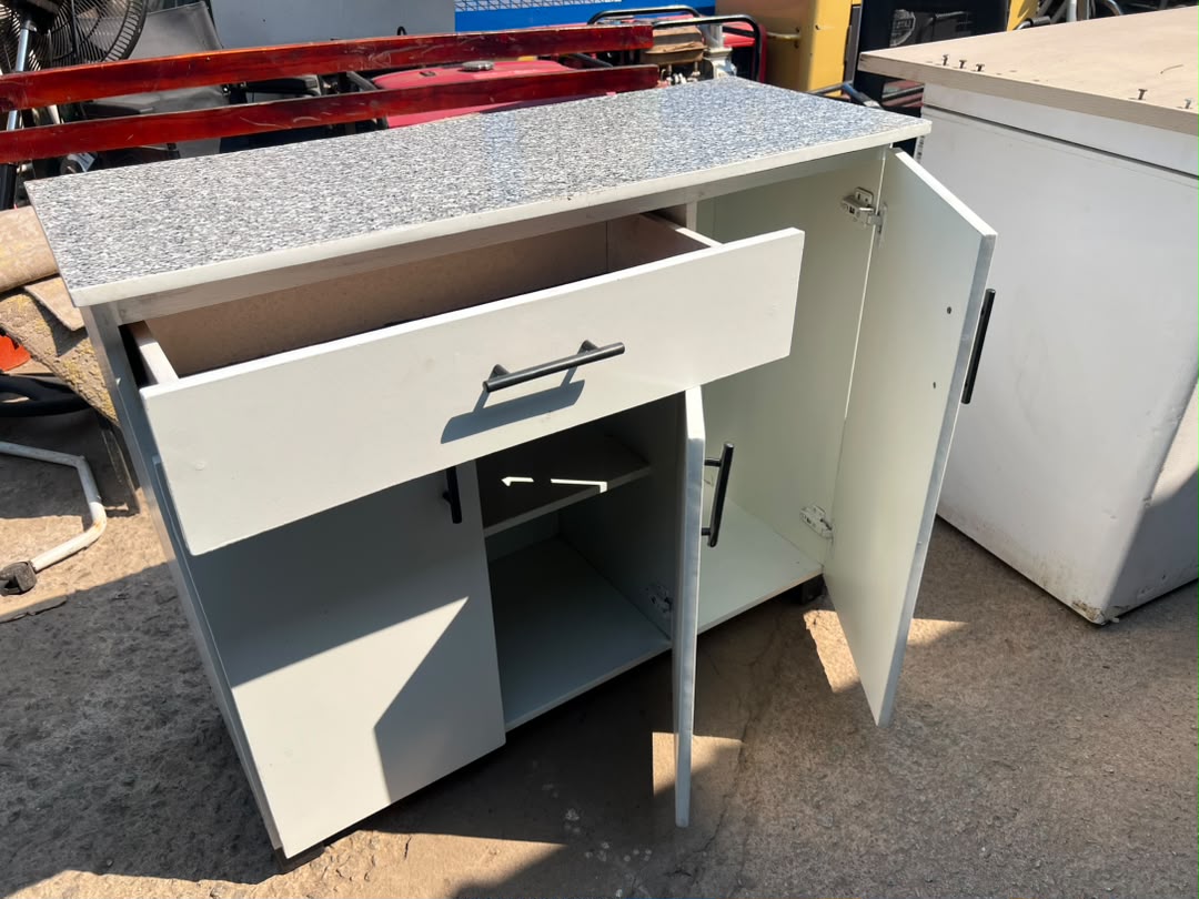 White Kitchen Cabinet