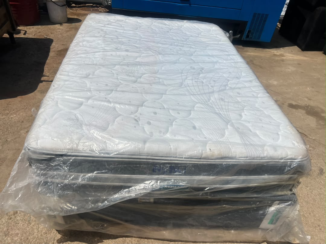 Restapedic Double Standard Bed