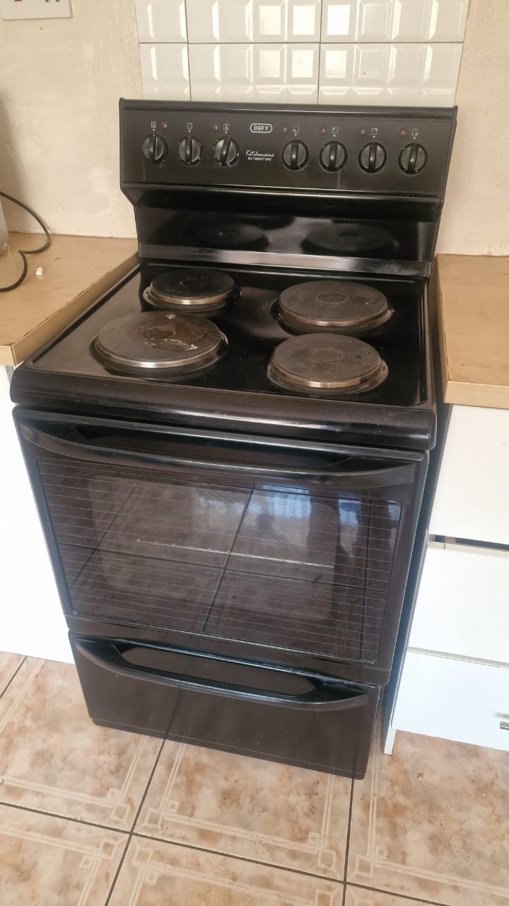 Defy 4 Plate Stove